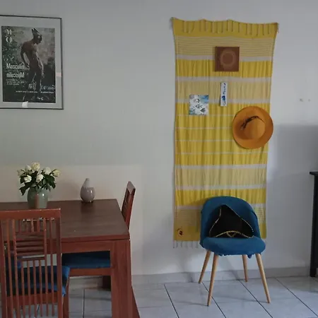 T2 Avec Terrasse Chateau D'o Монпелье